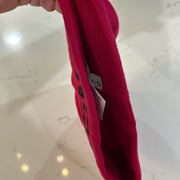 GIVENCHY
Wool Patterned Beanie w/ Tags - Picture 8 of 10